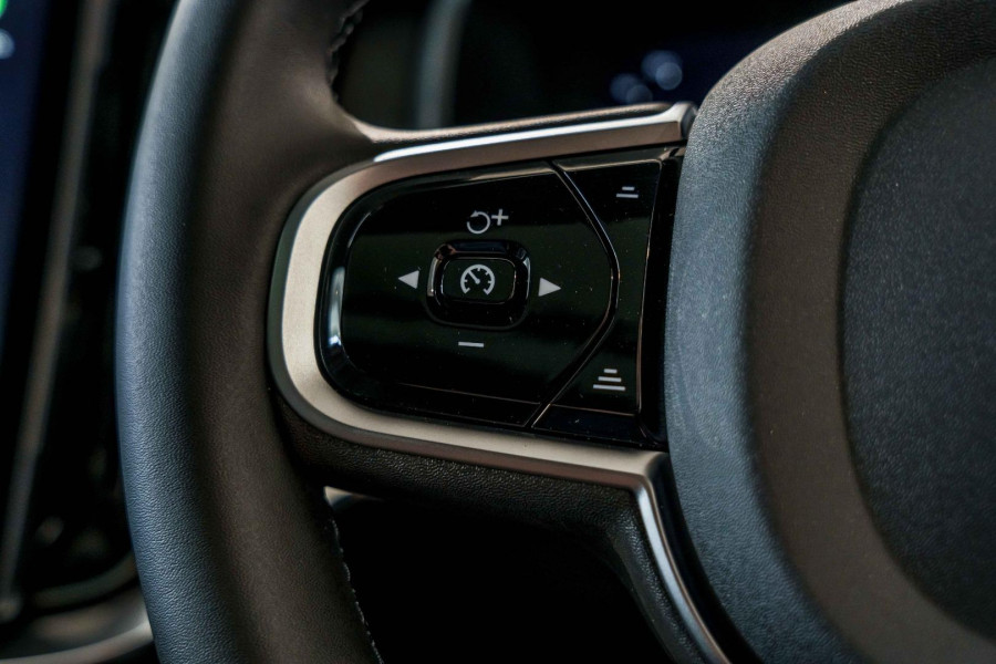 2026 Volvo XC90 L Series Black Edition SUV Image 19