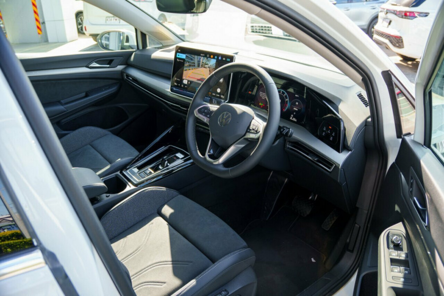 2026 Volkswagen Golf 8.5 110TSI Style Hatch Image 16