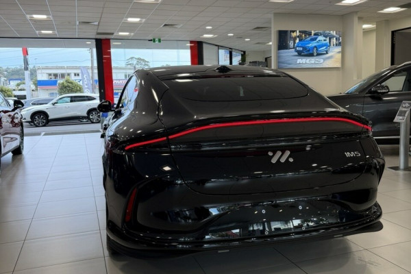 2025 MG IM6 S12L Premium SUV Image 20