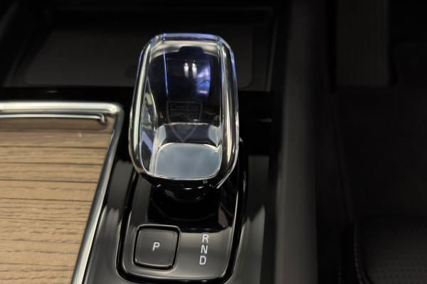 2025 MY26 Volvo XC60 UZ Ultra B5 Dark SUV Image 24