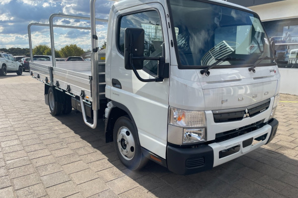 2023 Fuso Canter  Cab Chassis Image 5