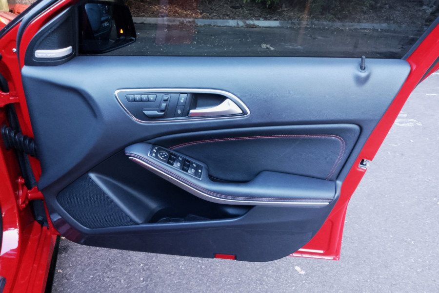 2014 Mercedes-Benz A-Class W176 A45 AMG S Hatch Image 22