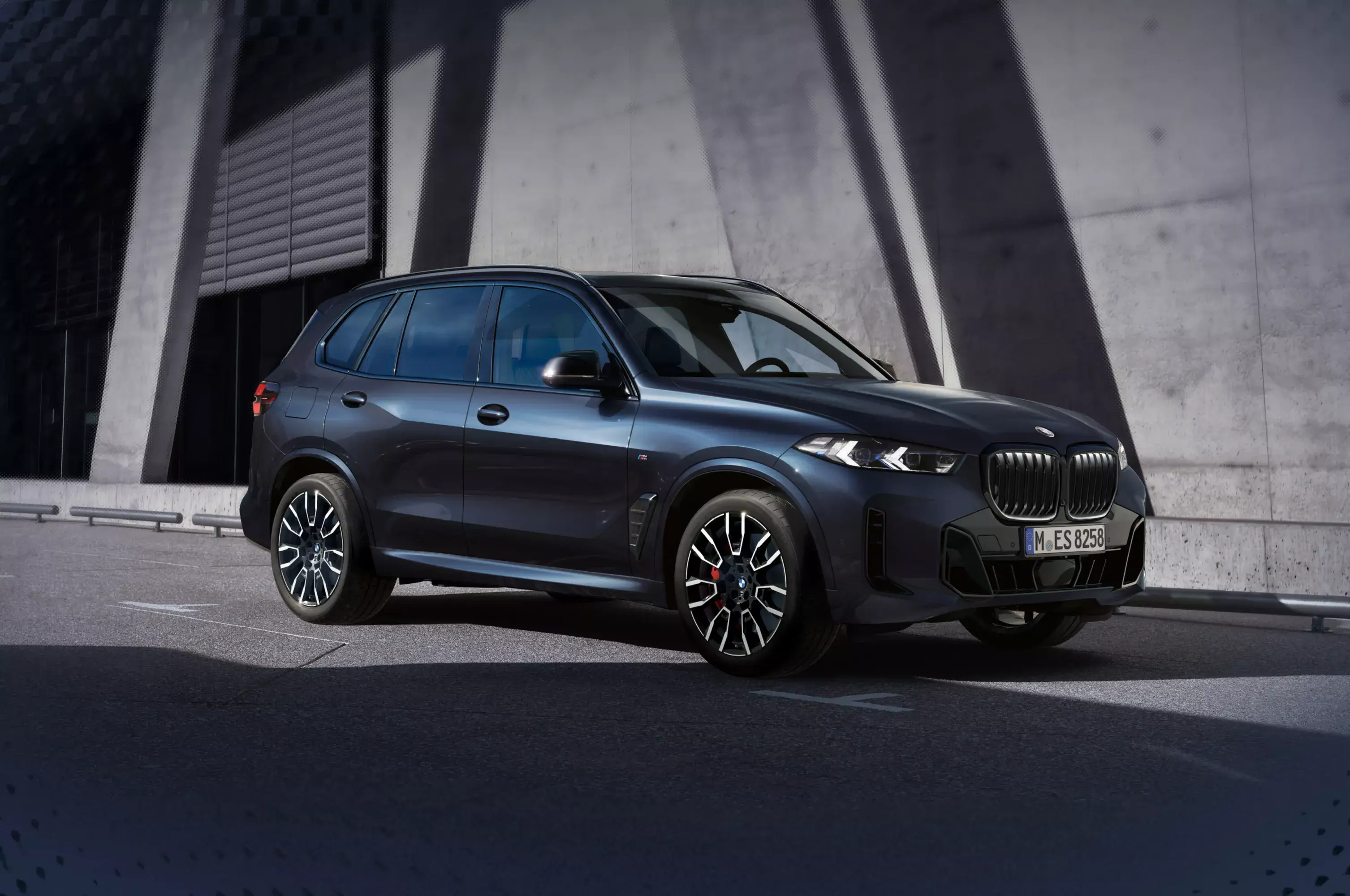 Discover the BMW X5 xDrive30d Shadow Edition with $5,000* of added value.