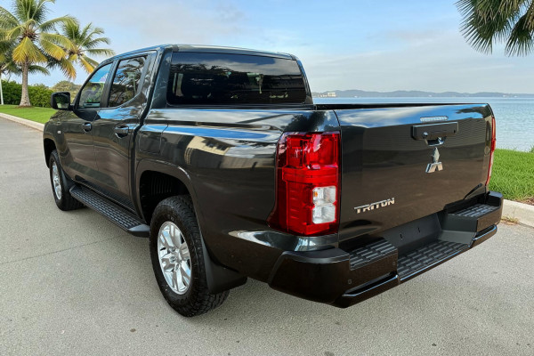 2026 MY25 Mitsubishi Triton MV GLX+ Ute Image 4