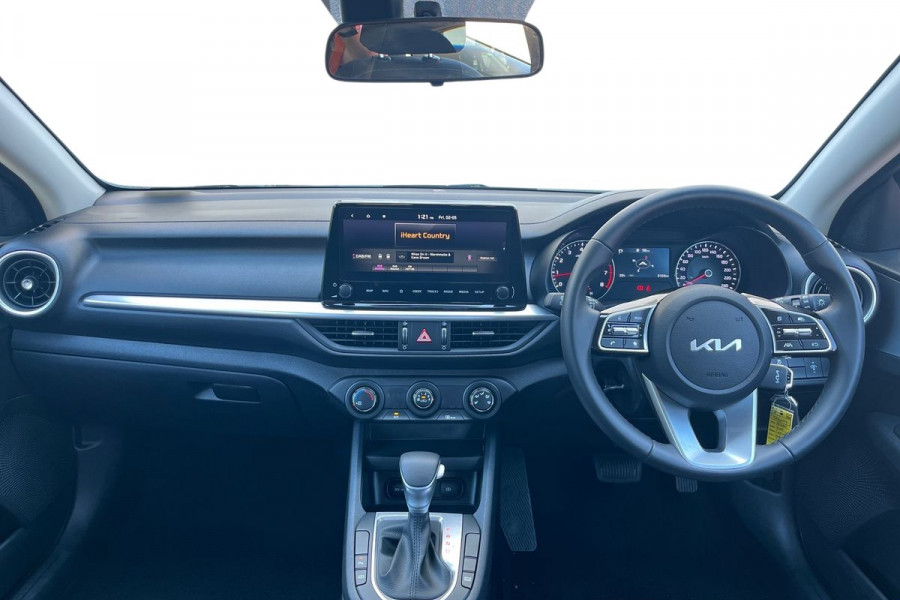 2024 Kia Cerato BD Sport Hatch Image 9