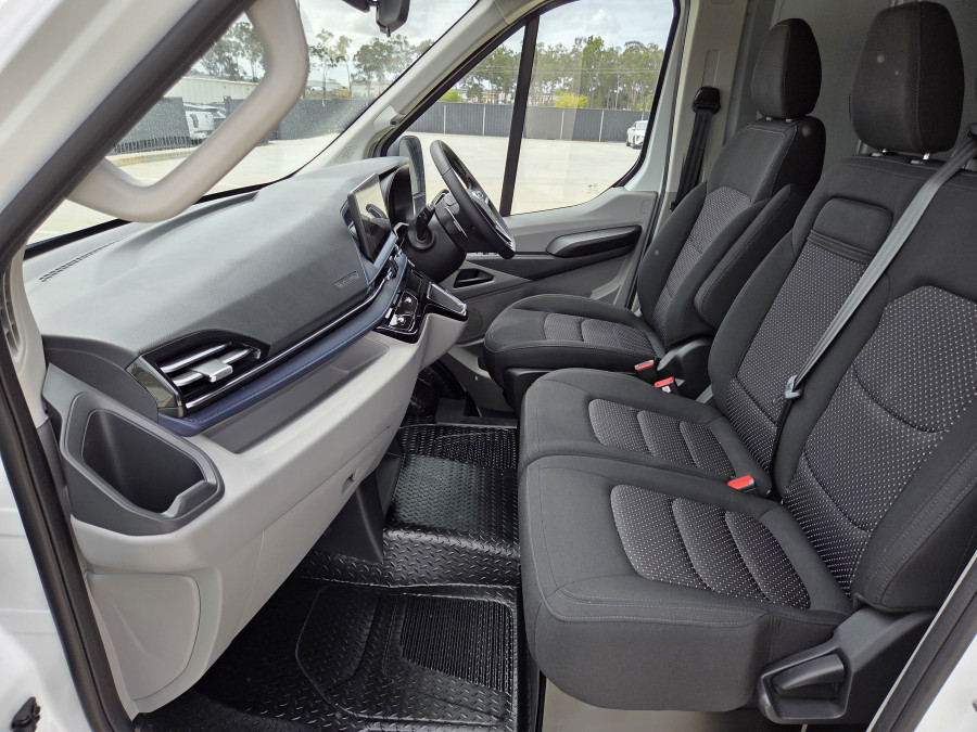 2026 MY24 LDV Deliver 9 Mid Roof MWB Van Image 14