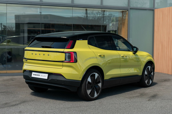 2025 Volvo EX30  Twin Motor Performance Ultra SUV Image 2