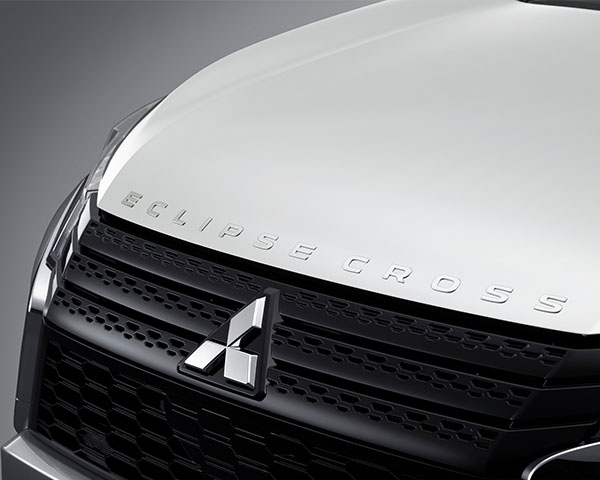 <img src="Bonnet Emblem - Silver