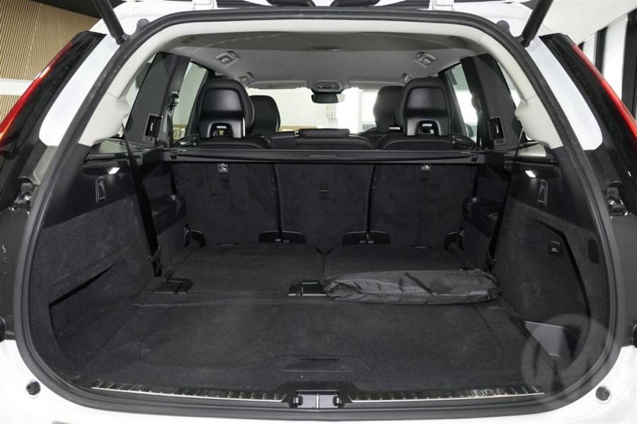 2026 Volvo XC90 L Series Ultra B5 Dark SUV Image 20