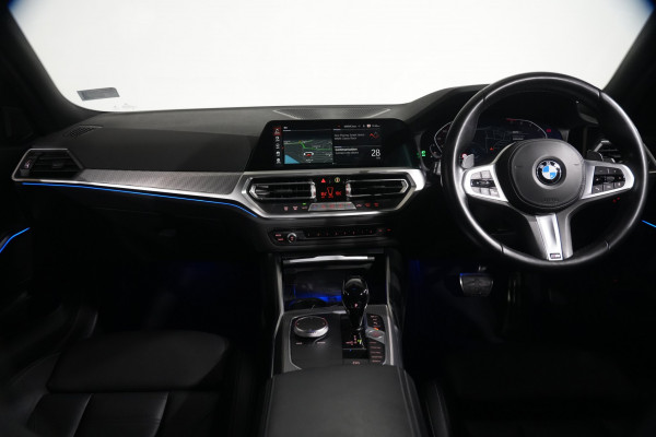 2022 BMW 3 Series 30i M Sport Touring SUV image 13