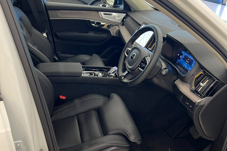 2025 MY26 Volvo XC90 L Series Ultra T8 Plug-in Hybrid Dark SUV