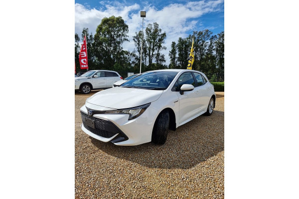 2022 Toyota Corolla ZWE219R  Ascent Sport Hybrid Hatch Image 3
