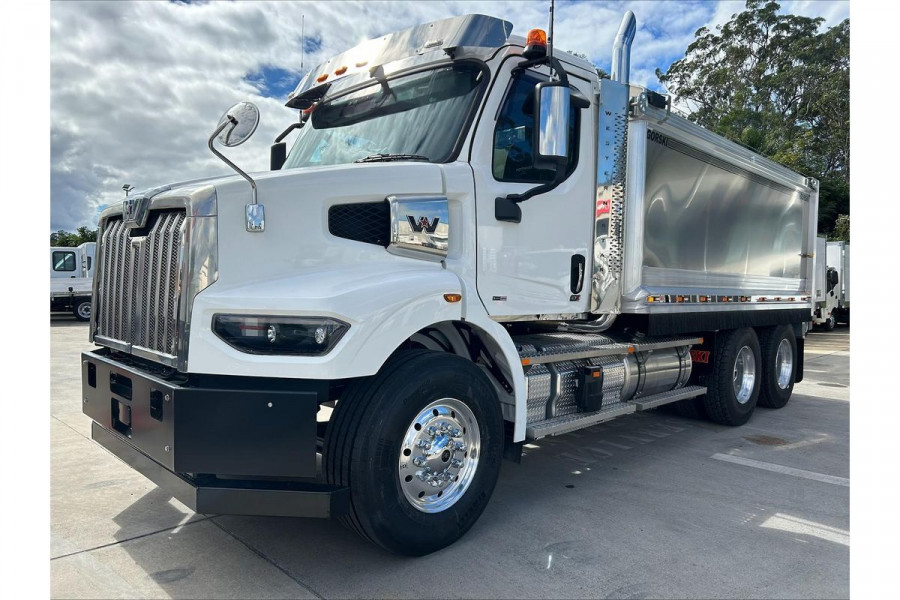 2024 Western Star 47X Truck Image 5