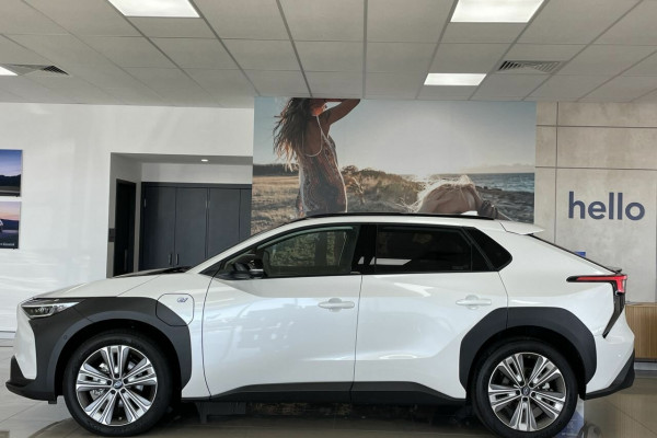 2023 MY24 Subaru Solterra E1-1 AWD Touring SUV Image 5