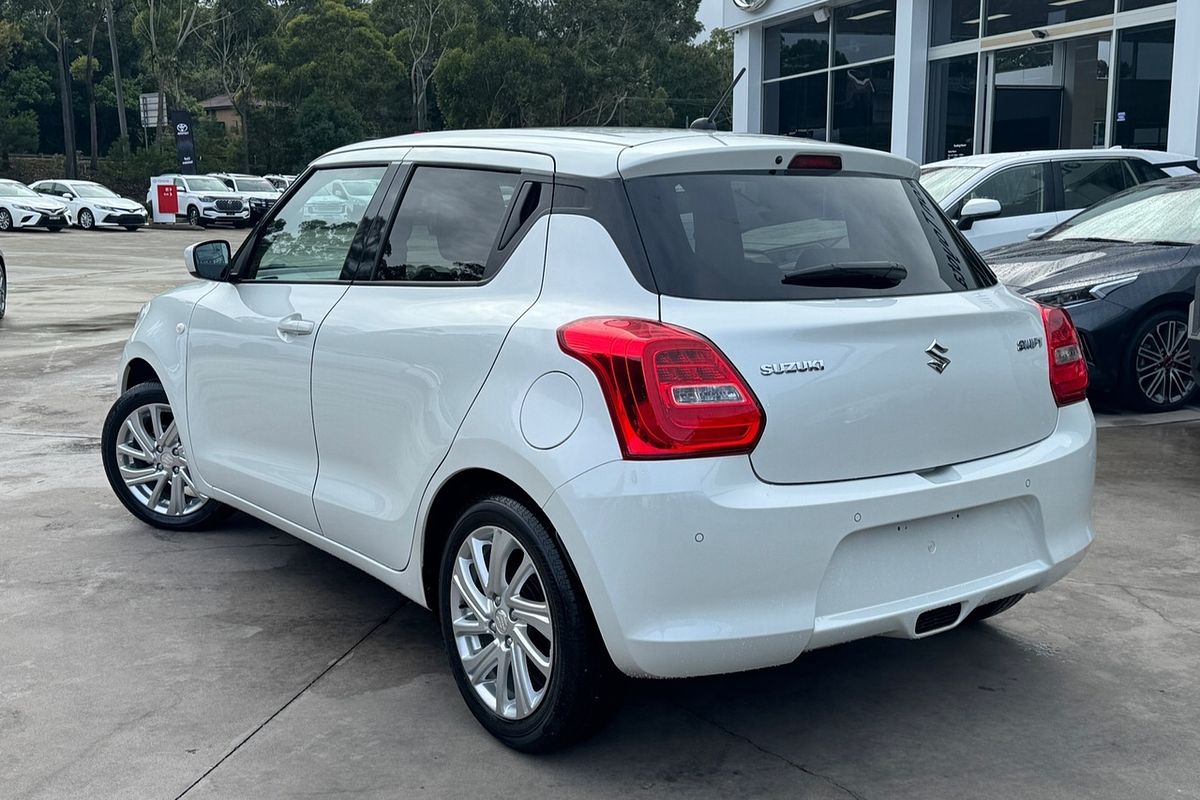 2023 Suzuki Swift AZ Series II GL Hatch Image 3