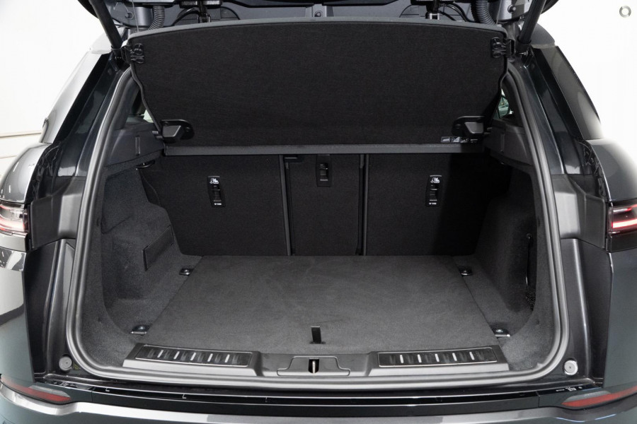 2026 MY26.5 Land Rover Range Rover Evoque L551 P300e Autobiography SUV
