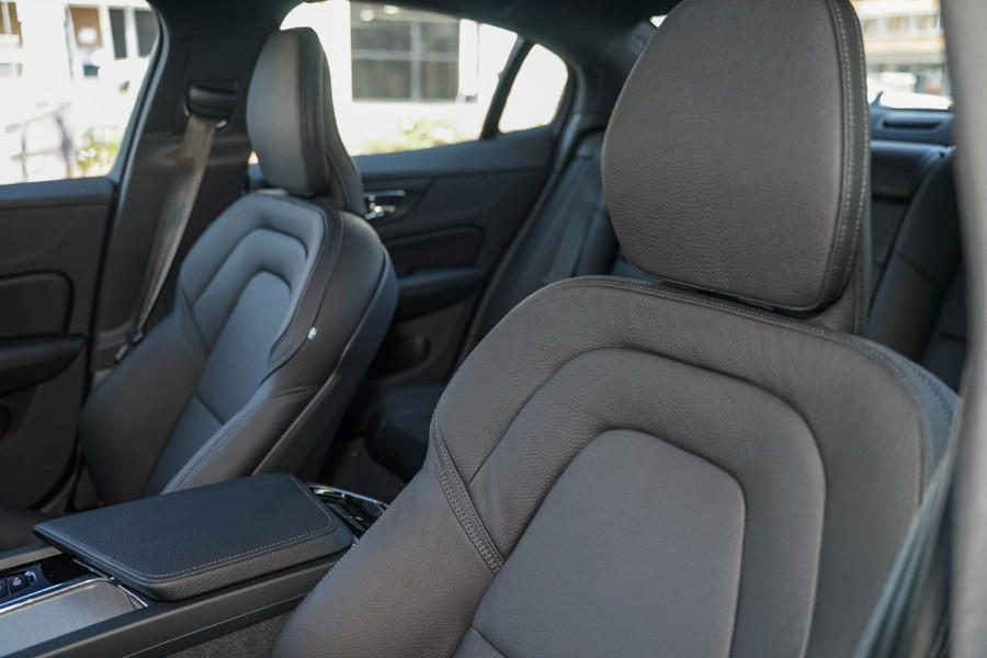 2019 MY20 Volvo S60 Z Series T5 R-Design Sedan Image 7