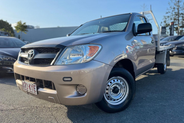 2008 Toyota HiLux TGN16R WorkMate Cab Chassis Image 2