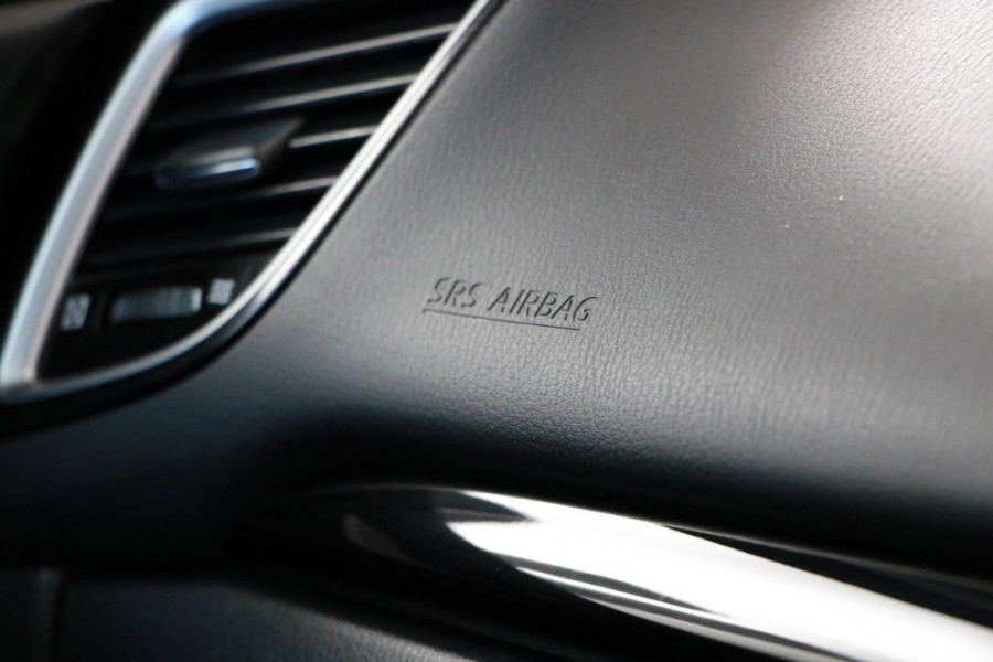 2015 Mazda 3 BM5238 SP25 Sedan Image 20