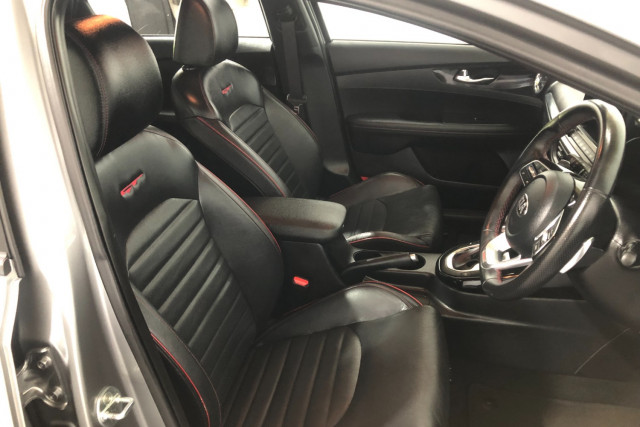 2019 Kia Cerato BD GT Hatch Image 11