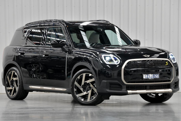 MINI Countryman SE Favoured U25