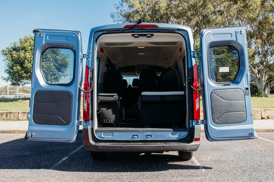 2024 LDV Deliver 9  11-Seat Bus Image 15