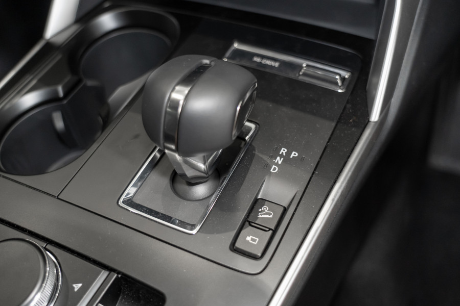 2024 Mazda CX-80 KL G40e Pure SUV Image 12