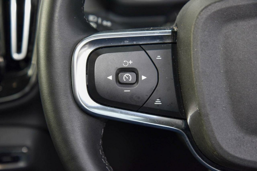 2022 MY23 Volvo XC40 XZ Plus B4 SUV Image 12