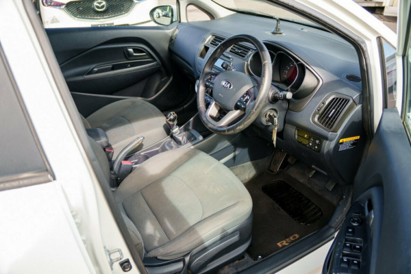 2012 MY13 Kia Rio UB Si Hatch Image 14