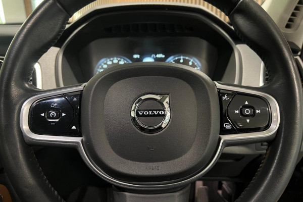 2021 MY22 Volvo XC90 L Series B5 Momentum SUV Image 12
