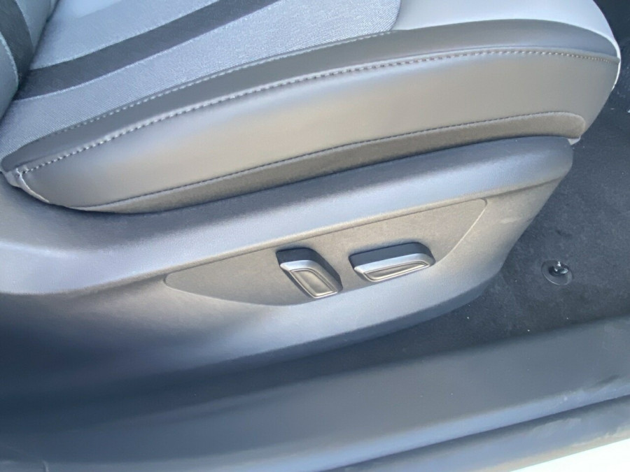 2026 MG MGS5 EV ZS3EM Essence 62 SUV Image 19