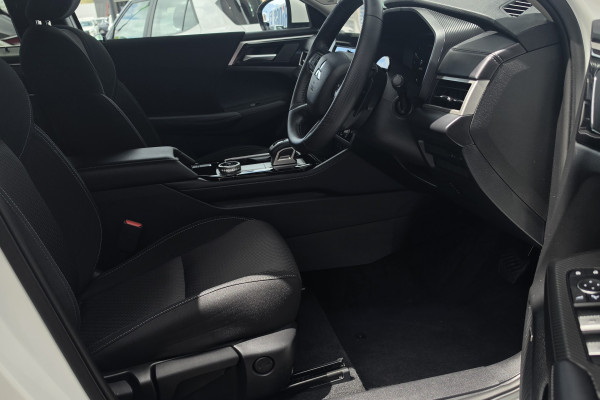 2025 Mitsubishi Outlander ZM LS SUV Image 15