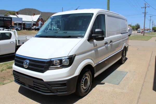 2019 Volkswagen Crafter Crafter 35 MWB Mwb van Image 2