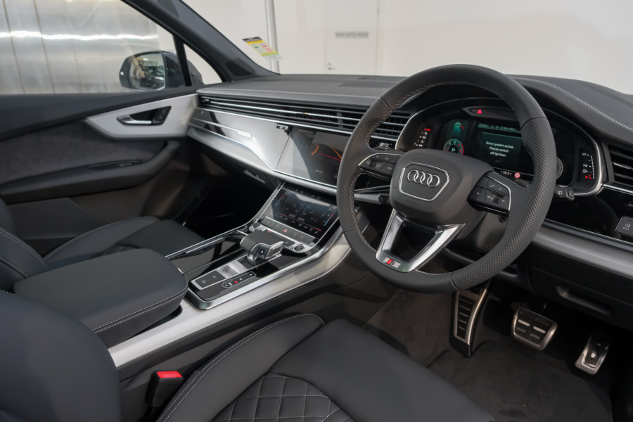 2026 MY25 Audi Q7 4M TDI 210kW S line SUV