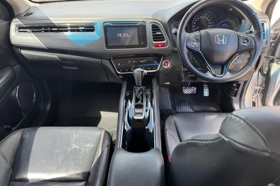 2015 Honda HR-V VTi-L SUV Image 9