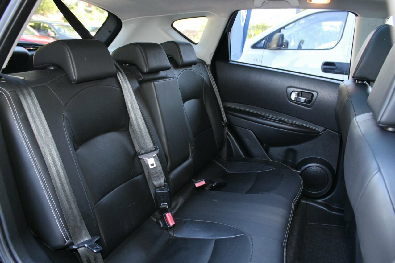 2012 Nissan Dualis J10W Series 3 MY12 Ti-L Hatch X-tronic 2WD Hatchback Image 24