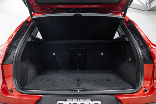 2022 Volvo XC40 XZ T4 Inscription Petrol AWD SUV Image 8
