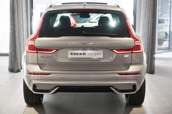 2022 MY23 Volvo XC60  Recharge Ultimate T8 Plug-In Hybrid SUV Image 4