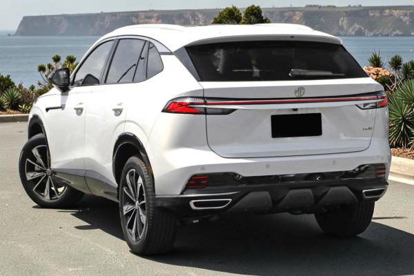 2025 MG HS AS33 Essence SUV Image 4