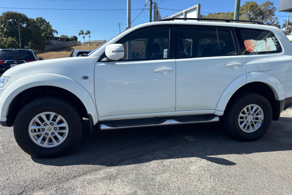 2015 MY14 Mitsubishi Challenger PC Wagon Image 3