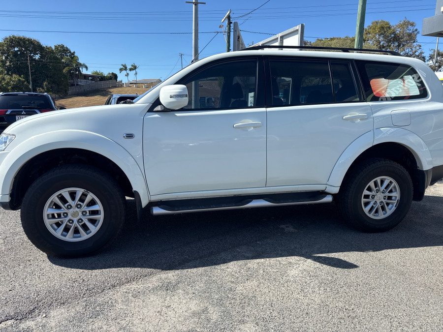 2015 MY14 Mitsubishi Challenger PC Wagon Image 3