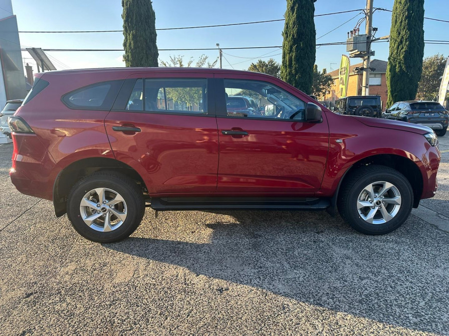 2026 MY25.5 Isuzu MU-X RJ LS-M SUV Image 3