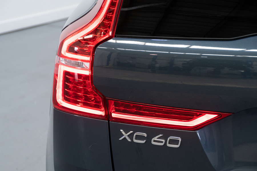 2020 Volvo XC60 UZ D4 Inscription SUV Image 11