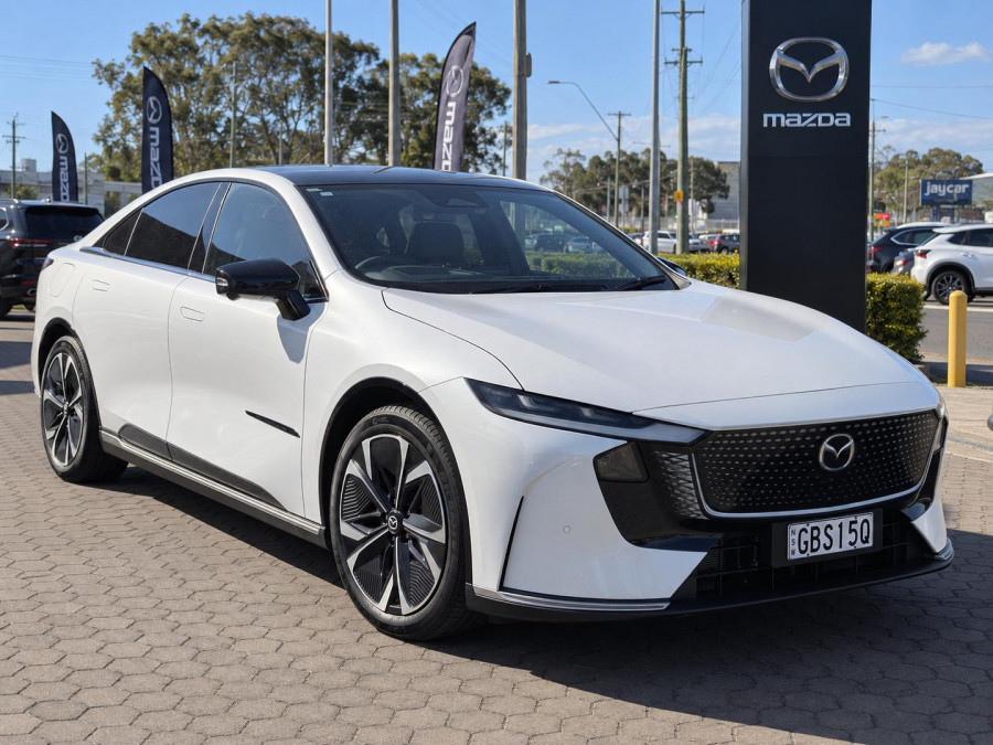 2026 Mazda 6e  GT Hatch Image 1