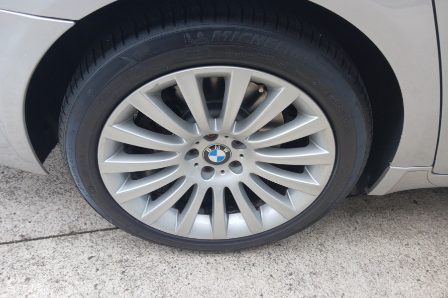 2009 MY10 BMW 7 Series F01 Tw.Turbo 740i Sedan Image 11