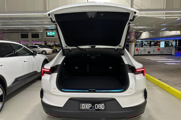 2025 Polestar 4  Long range Single motor Coupe Image 10
