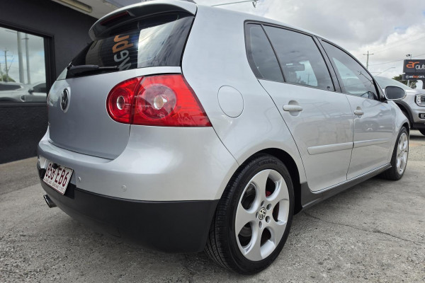 2007 Volkswagen Golf V GTI Hatch Image 7