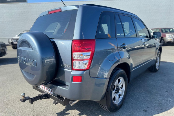 2005 Suzuki Grand Vitara JB  SUV Image 8