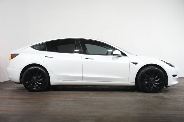 2022 Tesla Model 3  Rear-Wheel Drive Sedan Image 4