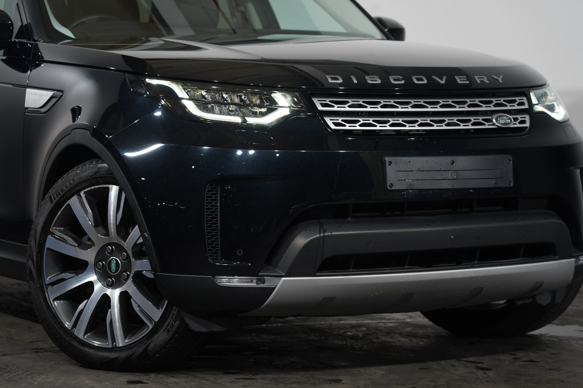 2017 Land Rover Discovery Td6 Hse SUV Image 2